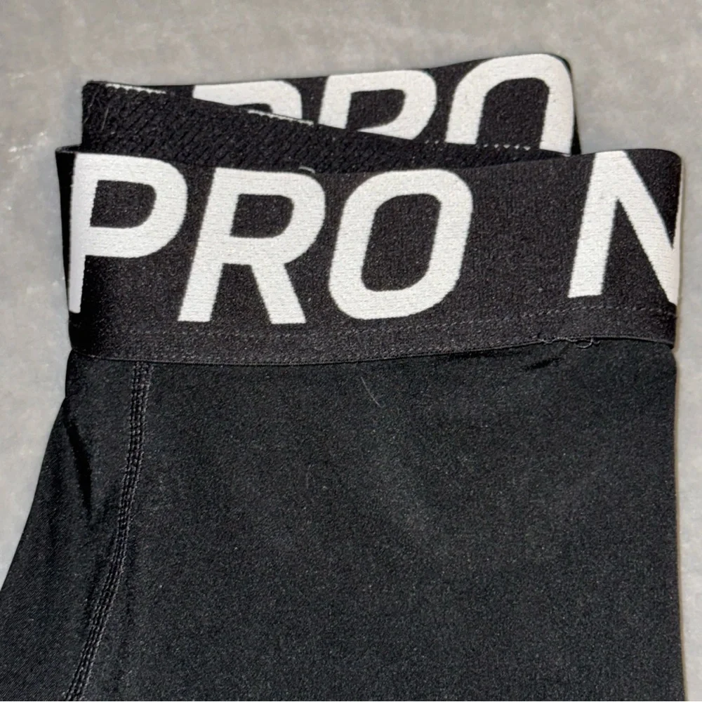 Nike pro black